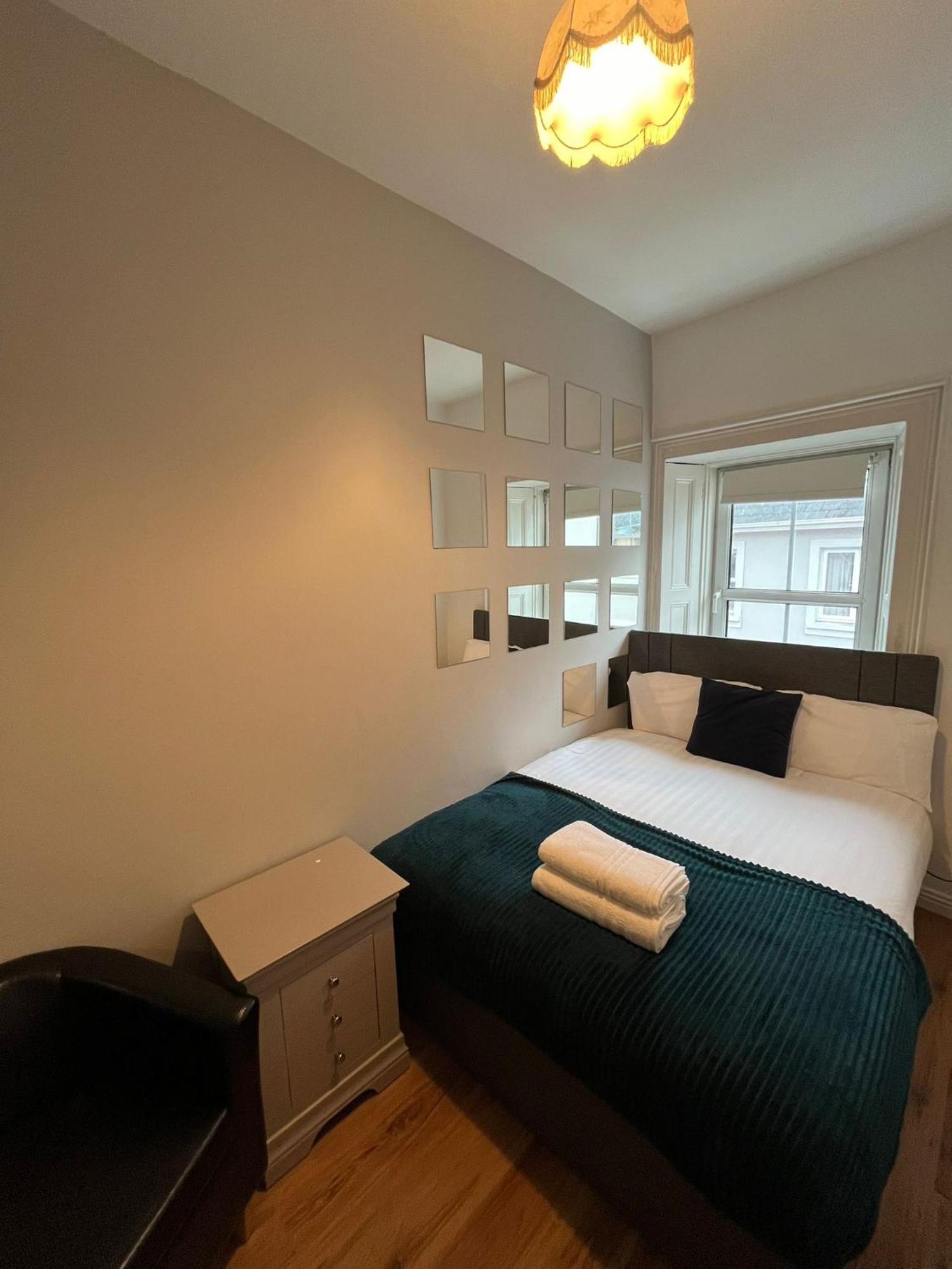 골웨이 Latin Quarter Townhouse 아파트 외부 사진