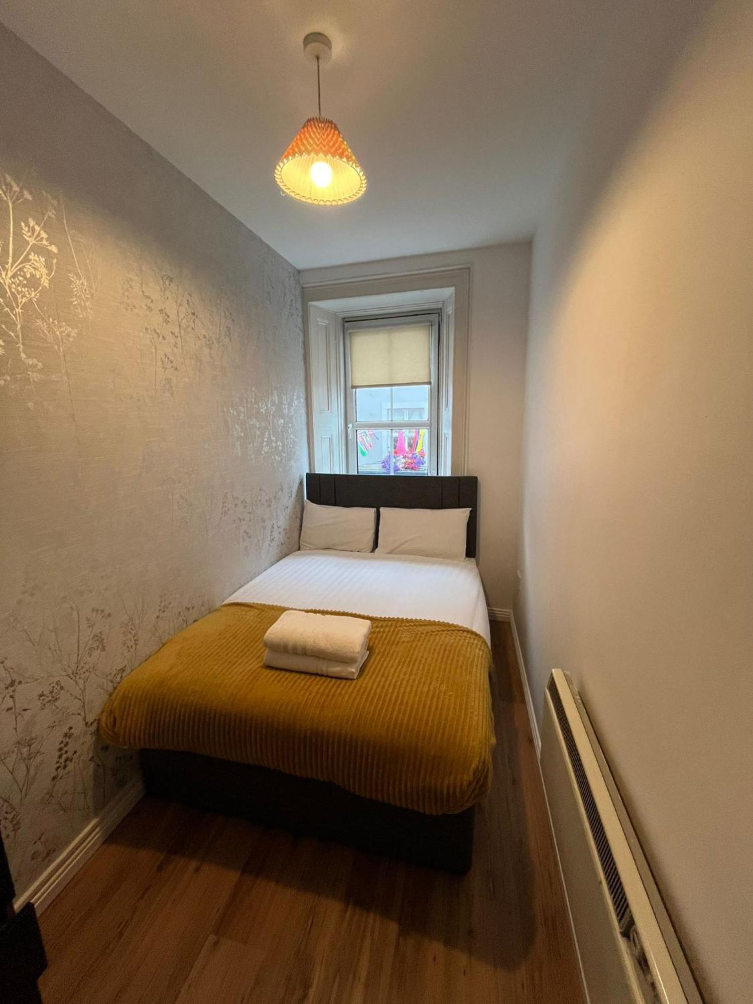 골웨이 Latin Quarter Townhouse 아파트 외부 사진