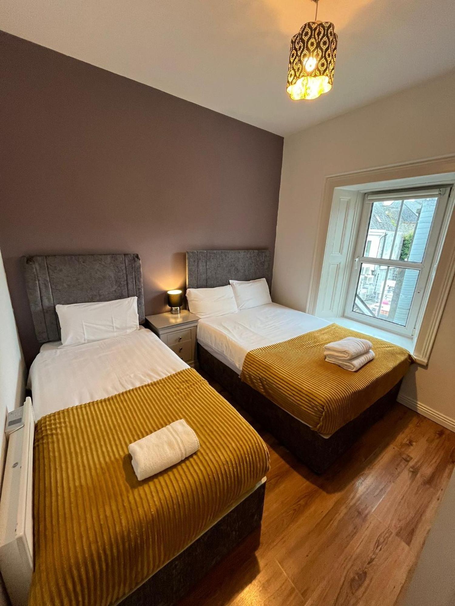 골웨이 Latin Quarter Townhouse 아파트 외부 사진